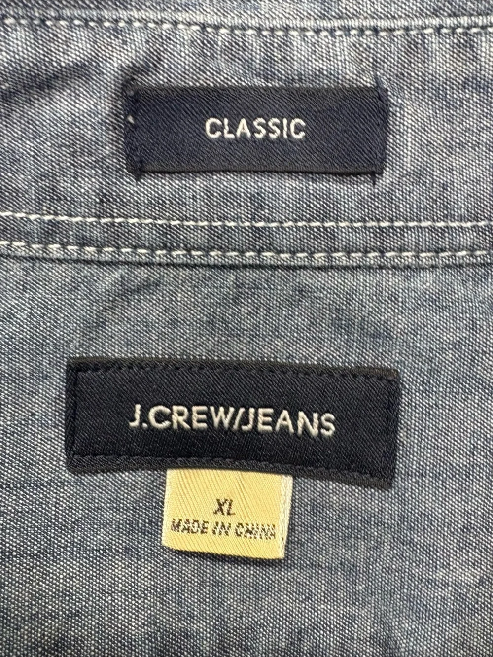 J. Crew Jeans Shirt Mens XL Blue Chambray  Classic Fit Button Down Long Sleeve